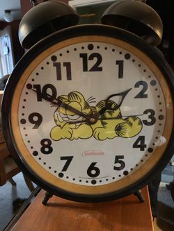 Garfield clock