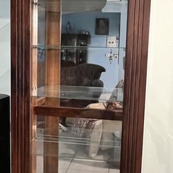 Curio / China Cabinet 