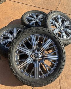 22" OEM 2023 Toyota Tundra Rims + 33" Nitto Recon Grapplers