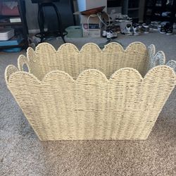 Scalloped Wicker Basket