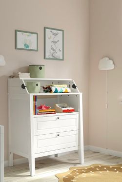 IKEA Changing table/chest, with foldable changing table like new $99