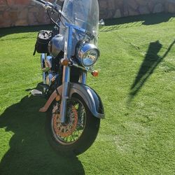 Trade 2005 Susuki Boulevard  805