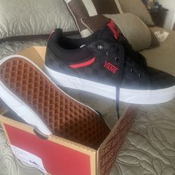 Brand New Boys Size 7 Vans Sneakers
