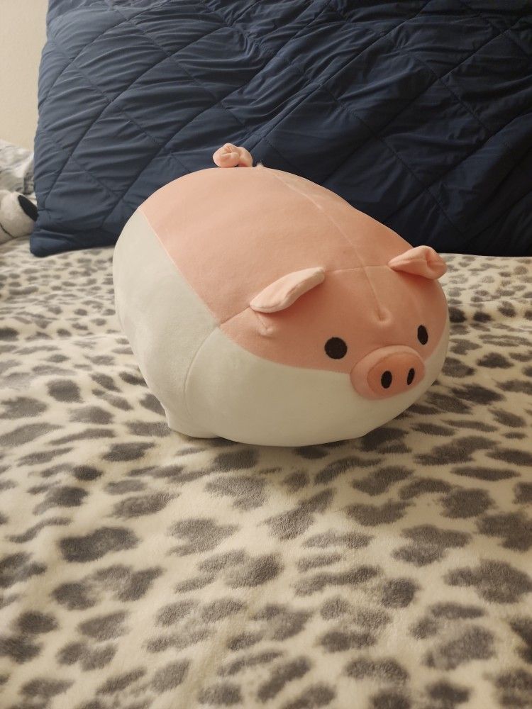 Pig Plushie 