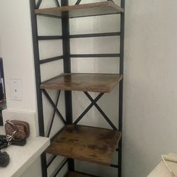 Rustic Corner Book Shelf 