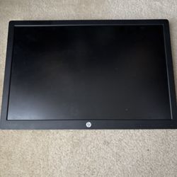 HP And Dell Monitor 