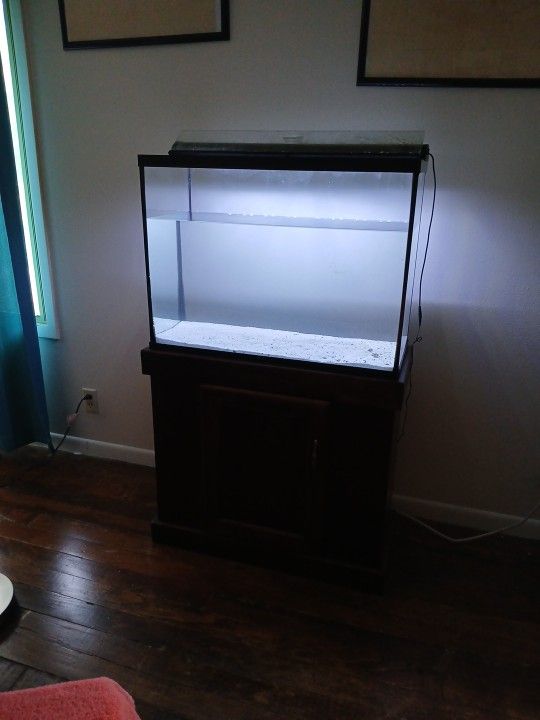 37 Gallon Fish Tank and Cabnet.