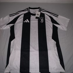 Adidas Men’s Juventus 2024/2025 Home Soccer Jersey Size: Large 