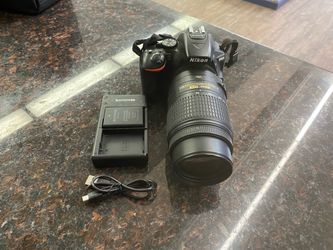 Nikon D5600 DSLR Camera with 55-300mm Lens