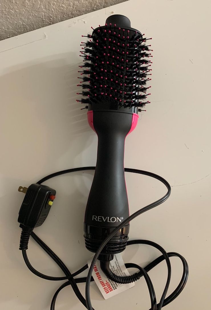Revlon 1100W Hot Air Brush Negative Ion Volumizer Hair Dryer