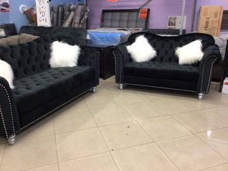 Luxury Black Velvet Living Room Set โ Sofa & Loveseat | Elegant Tufted Design