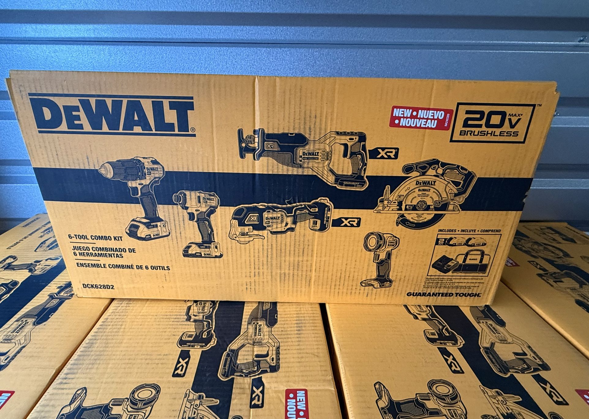DEWALT 20V MAX 6-Tool Brushless Power Tool Combo Kit with Soft Case