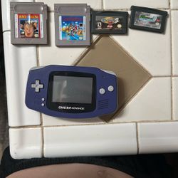 Nintendo Game Boy Advance 