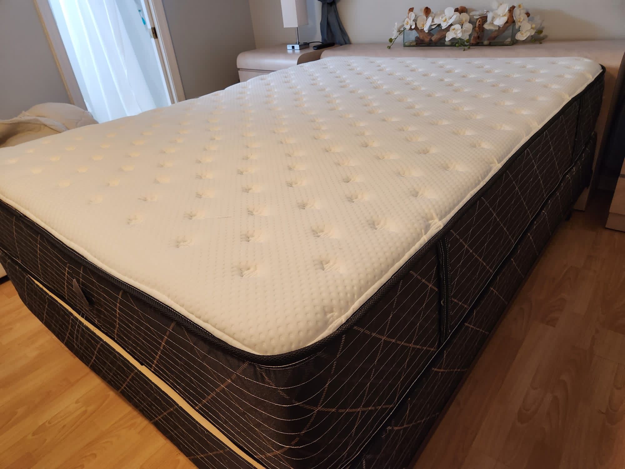 New Queen Mattress And Box Spring 2pc Bed Frame Is Not Included