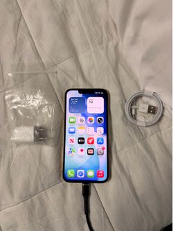 Iphone 13 pro  gold 128gb UNLOCKED