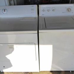 Washer And GAS Dryer Set