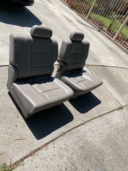 Seats for Toyota sequoia 2003