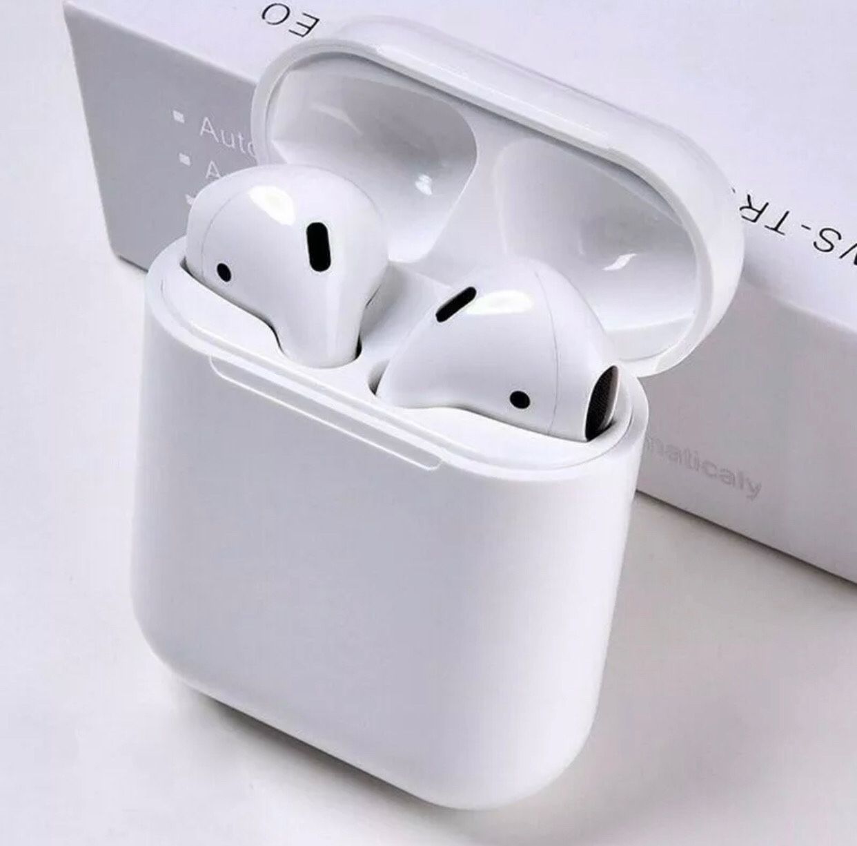 *NEW IN BOX* SALE wireless earbuds works for iPhone and Android NOT APPLE