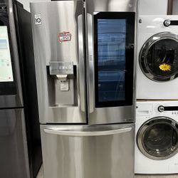 LG 36inch. ShowCase 3-Door French Door With Ice Maker Stainless Steel Refrigerator 