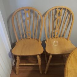 Kitchen table With 3 Chairs