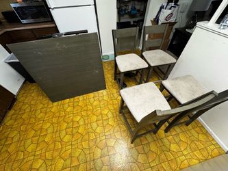 Free kitchen table