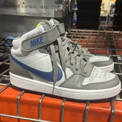 6.5y Nike Grey/Blue Basketball Shoe