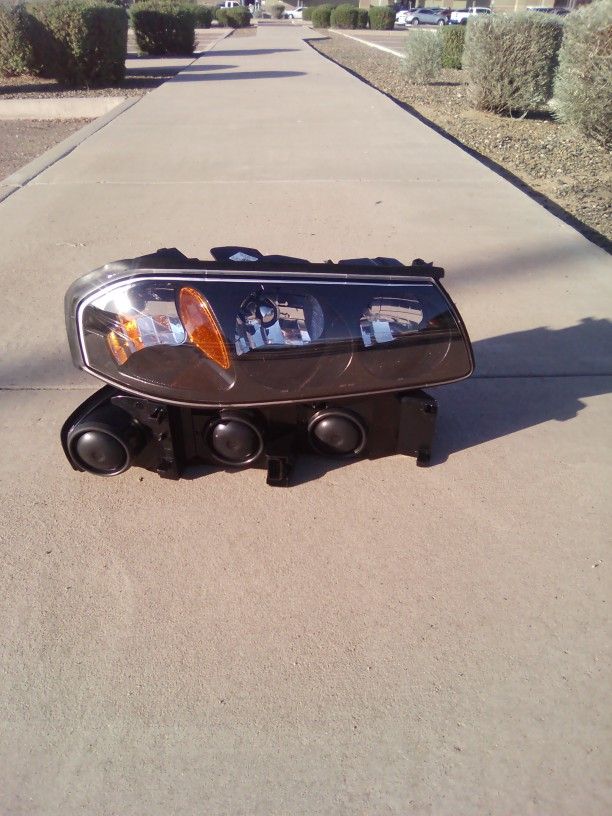 2000 - 2005 Chevy Impala Headlights 