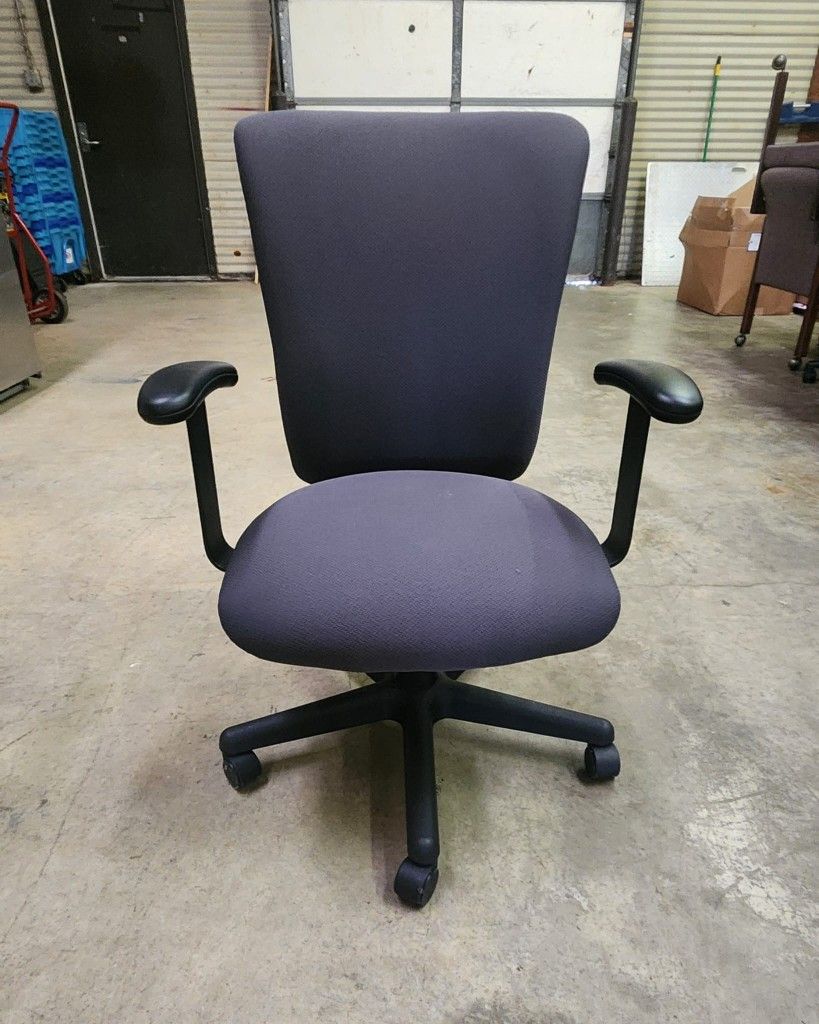 Blue Office Chair 2 In Stock $50 Each