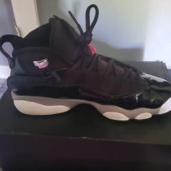 Jordan Shoes Size 7y In Great Condition Only Used 1 Time 