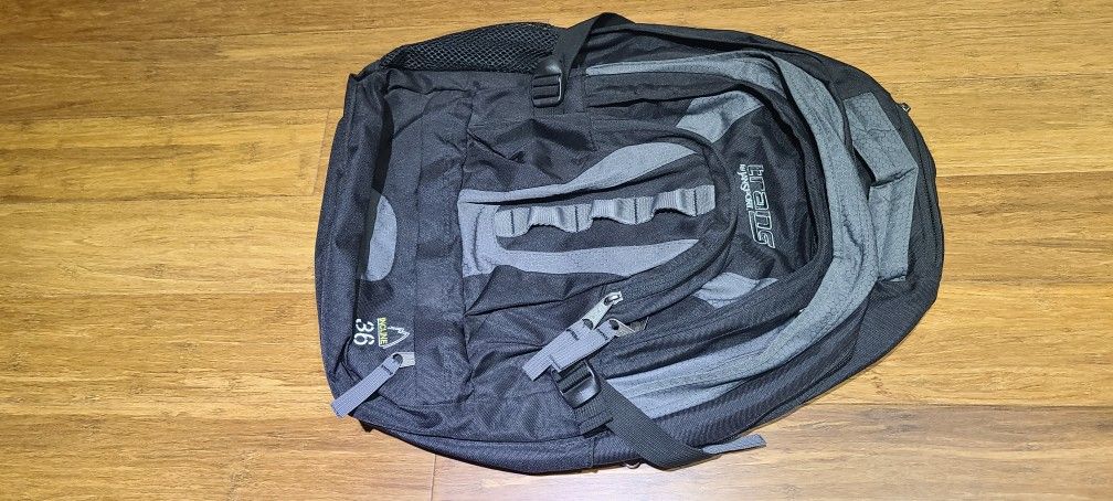 Trans By Jansport Incline 36 Black Gray Backpack
