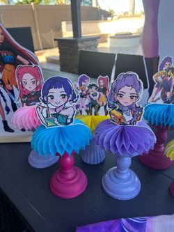 K pop Demon hunter party decor