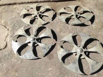 22" universal spinners