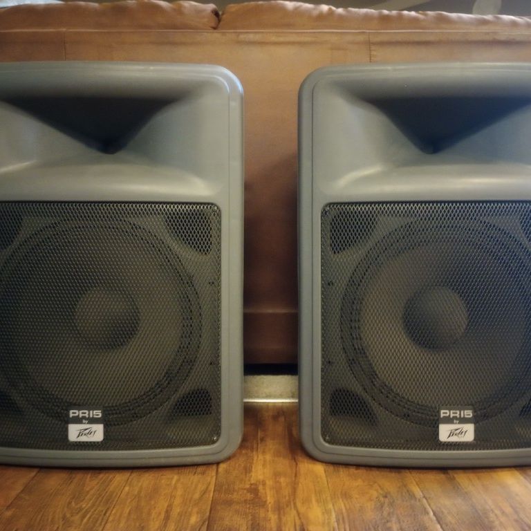 2-Peavey PR15 Non Powered PA Speakers 