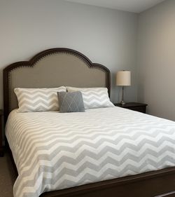 Cal King Bedroom Set