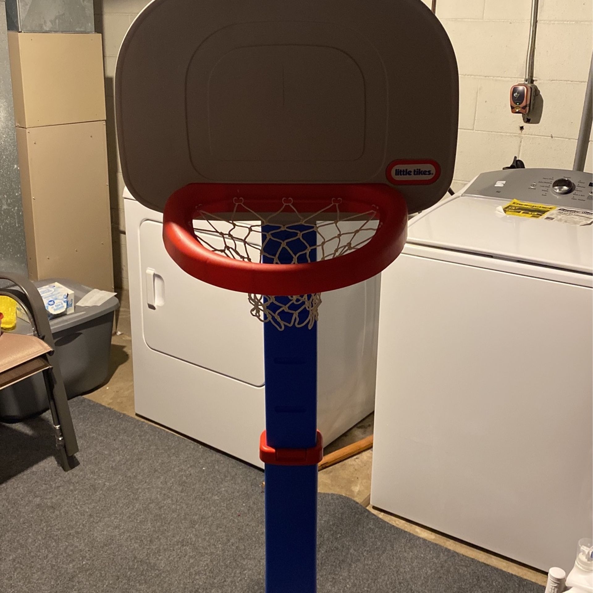 Little Tikes Basketball Hoop