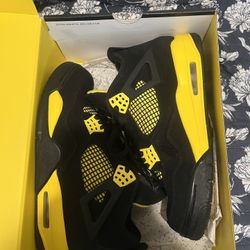 Jordan 4