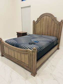 Queen Size Wood Bed Frame