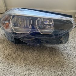 2018-2021 BMW X3 Passenger Headlight