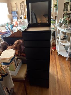 IKEA MALM WITH MIRROR!