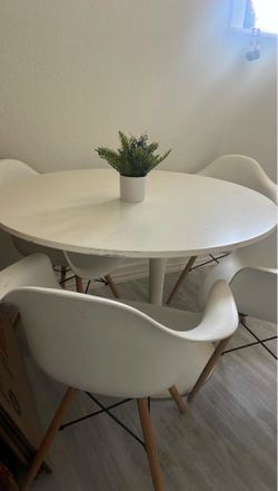 Dining Table and Chairs - Full set