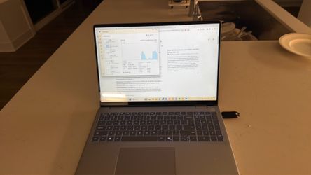dell 16 inch 2-1 laptop