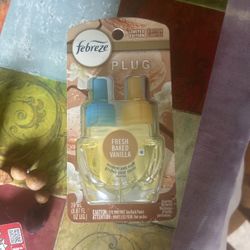 Glade Plug In  French Baked Vanilla