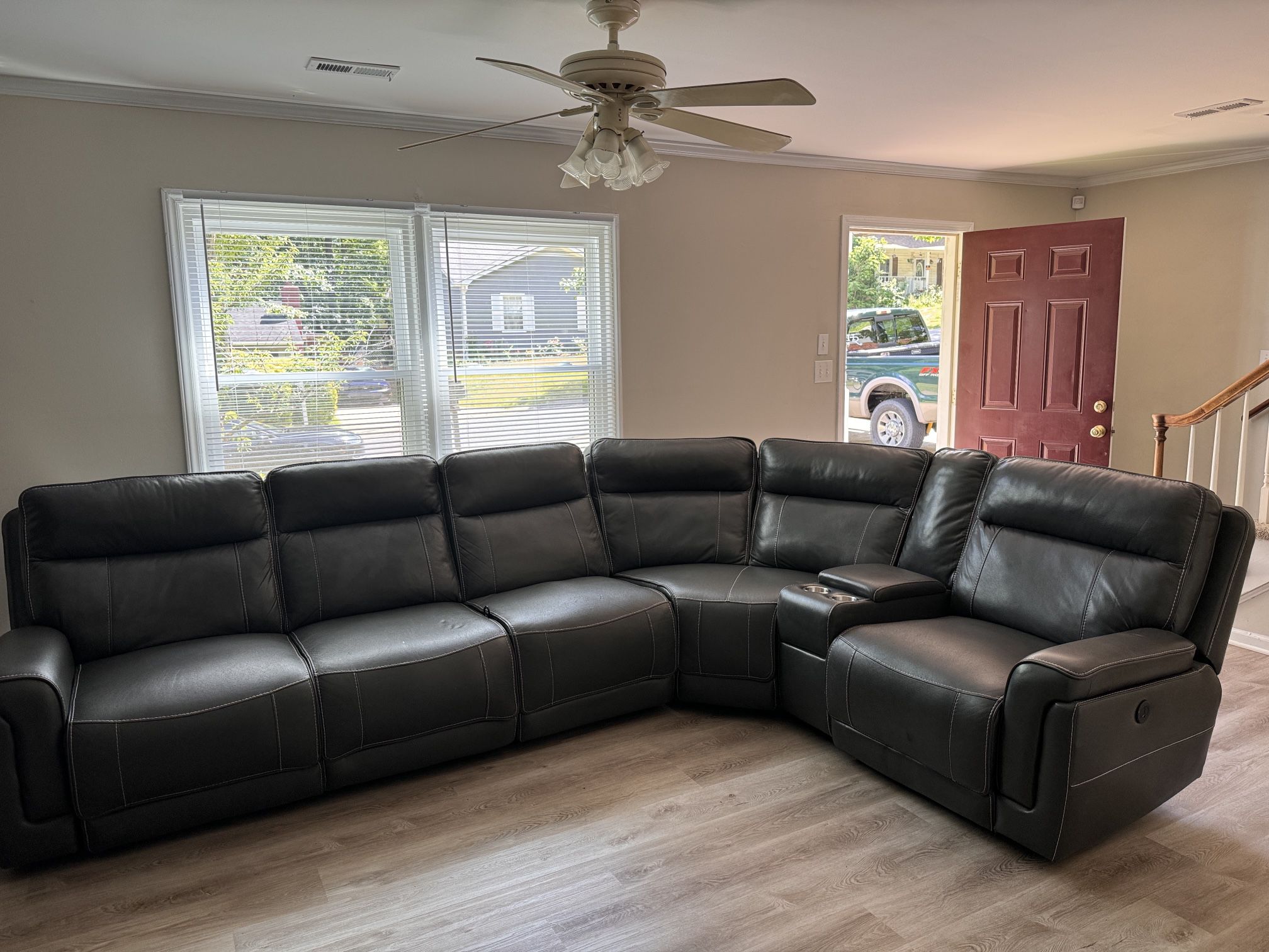 Sectional Couch With 2 Ends Recliner And 1 Manual 