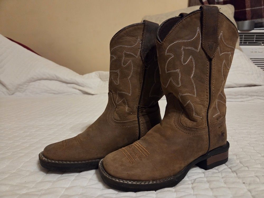  Cowboy Boots Size 1