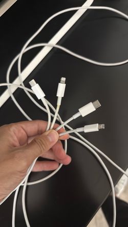 iPhone cable chargers