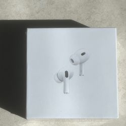Apple AirPods Pro 2nd Generation with MagSafe Wireless Charging Case (USB-C)
