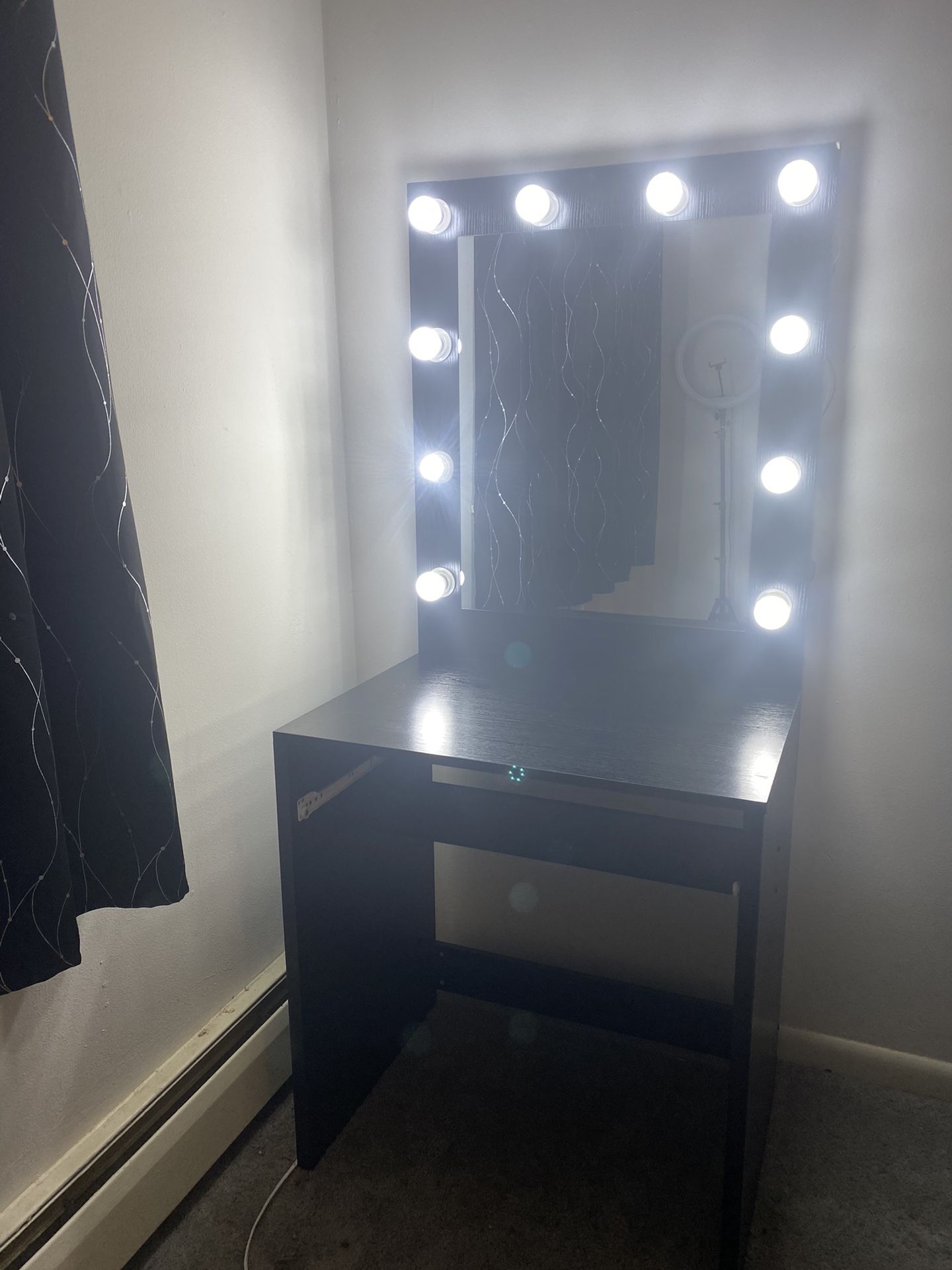 Black Vanity With Lights 