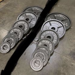 New!!!! Standard Steel Olympic Weight Lifting Set -7ft Barbell Weights Pair Of 45,35,25,10: 1 Pair 5’s 1 Pair Of 2.5 MESSAGE FOR PRICING