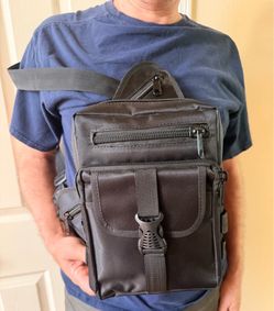 Black Men’s Sling Crossbody Bag