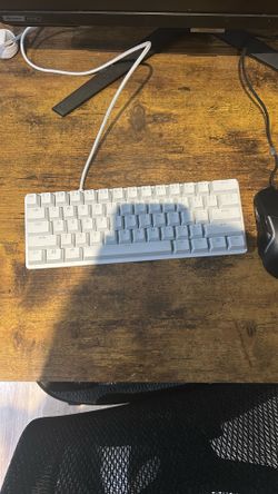 razer huntsan mini keyboard white